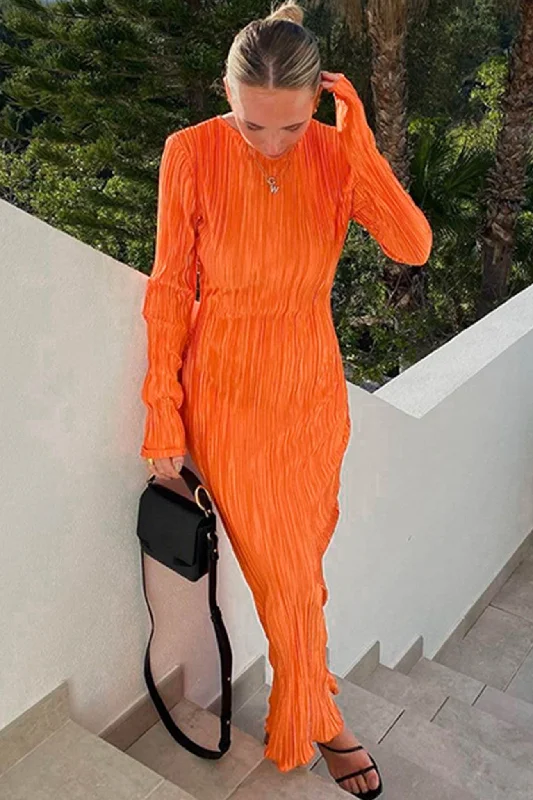 TastyHottie - Solid Color Crew Neck Pleated Maxi Dress