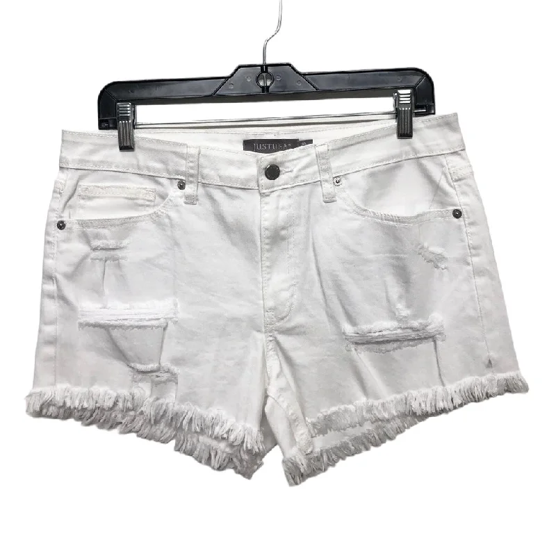 White Shorts Clothes Mentor, Size 10