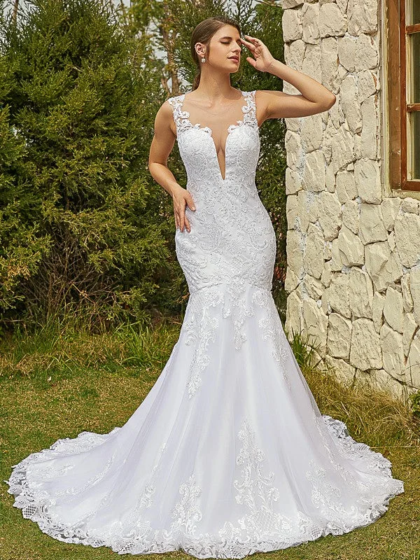 Trumpet/Mermaid Tulle Lace Scoop Sleeveless Court Train Wedding Dresses