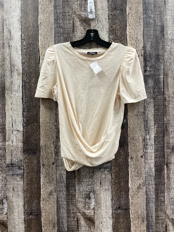 Top Short Sleeve By Express In Ivory, Size: Xs